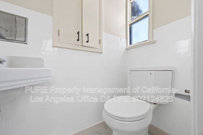 Foto del edificio - 1534 S Hayworth Ave