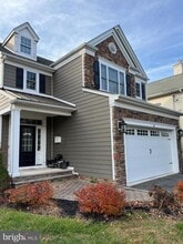 Building Photo - 10 Harris Rd