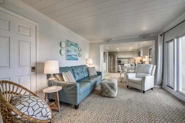 Foto del edificio - 23223 Front Beach Rd