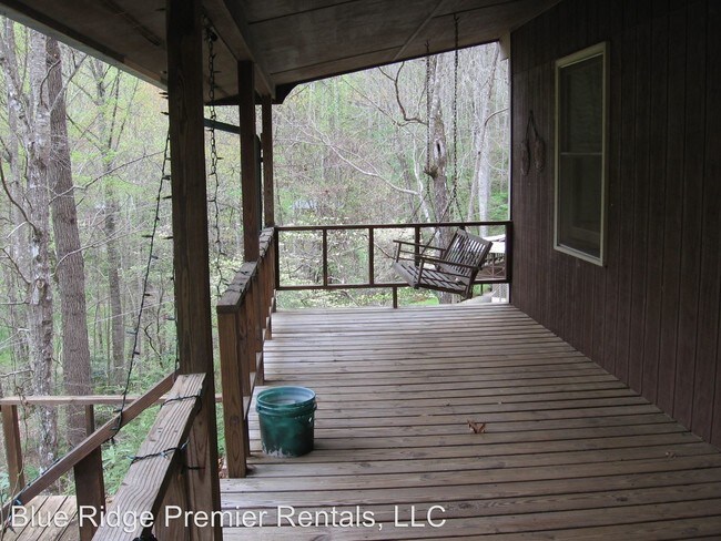 Building Photo - 2 br, 1.5 bath House - 128 Laurel Drive