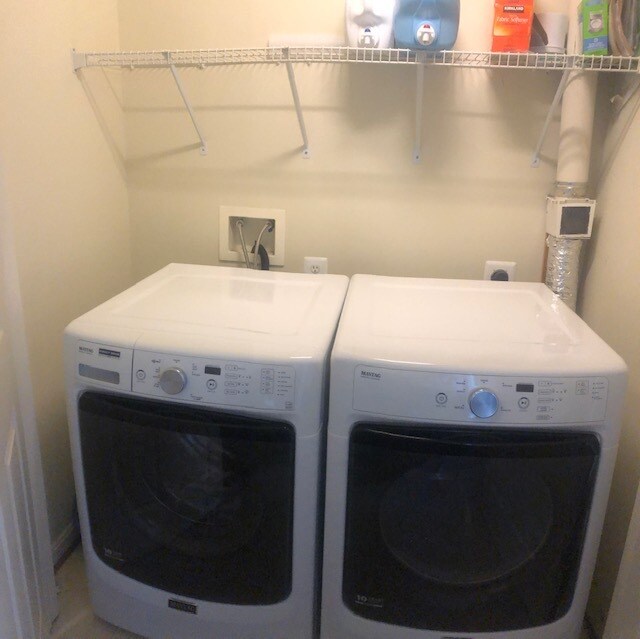 Foto del edificio - 5305 Chieftain Cir