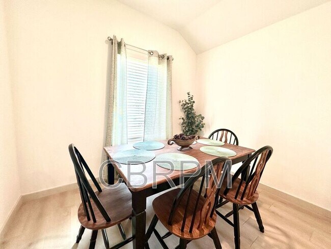 Foto del edificio - 7427 8th St