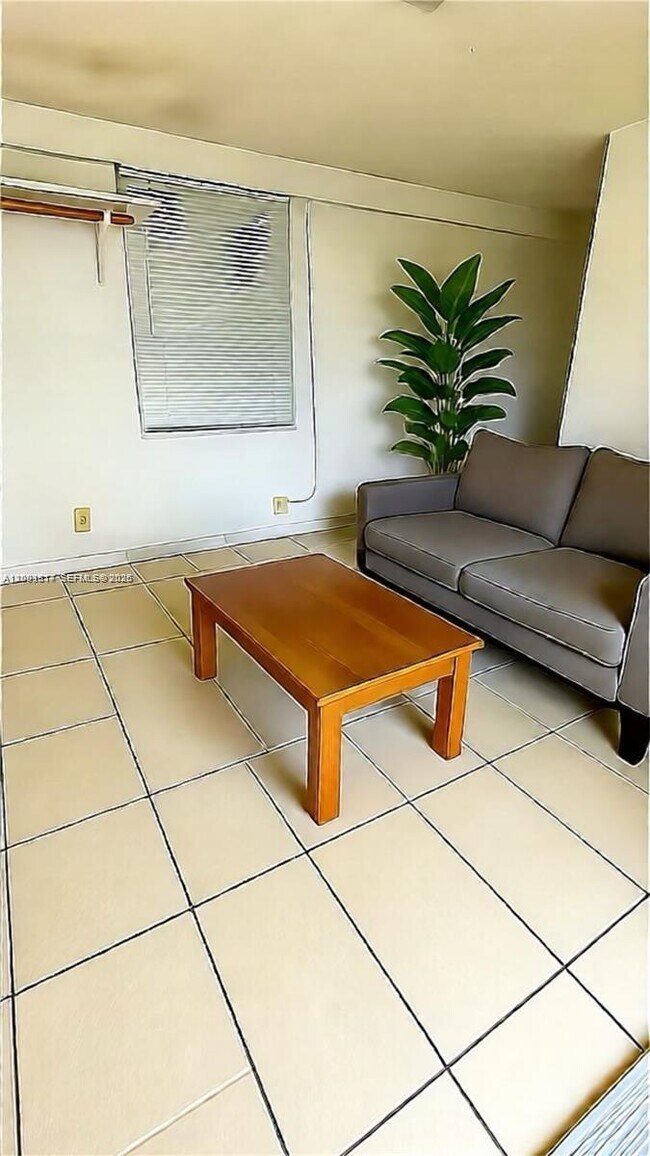 Foto del edificio - 2701 NW 18th Terrace