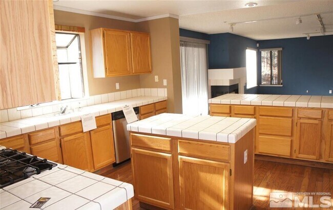 Foto del edificio - 5310 Butterfly Ct