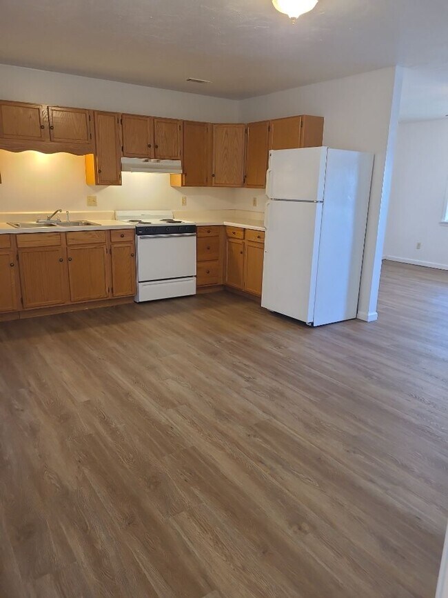 Building Photo - Piggott Duplexes