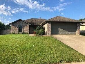Building Photo - 11635 3 Chimneys Dr