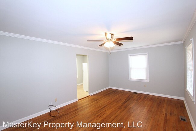Building Photo - 2 br, 1 bath House - 2413 Derby Dr