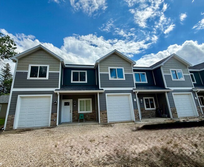 Foto del edificio - 440 Rosette Ln