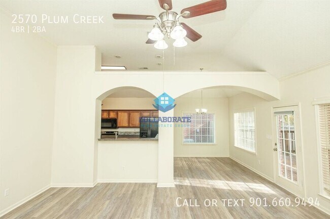 Foto del edificio - 2570 Plum Creek Dr
