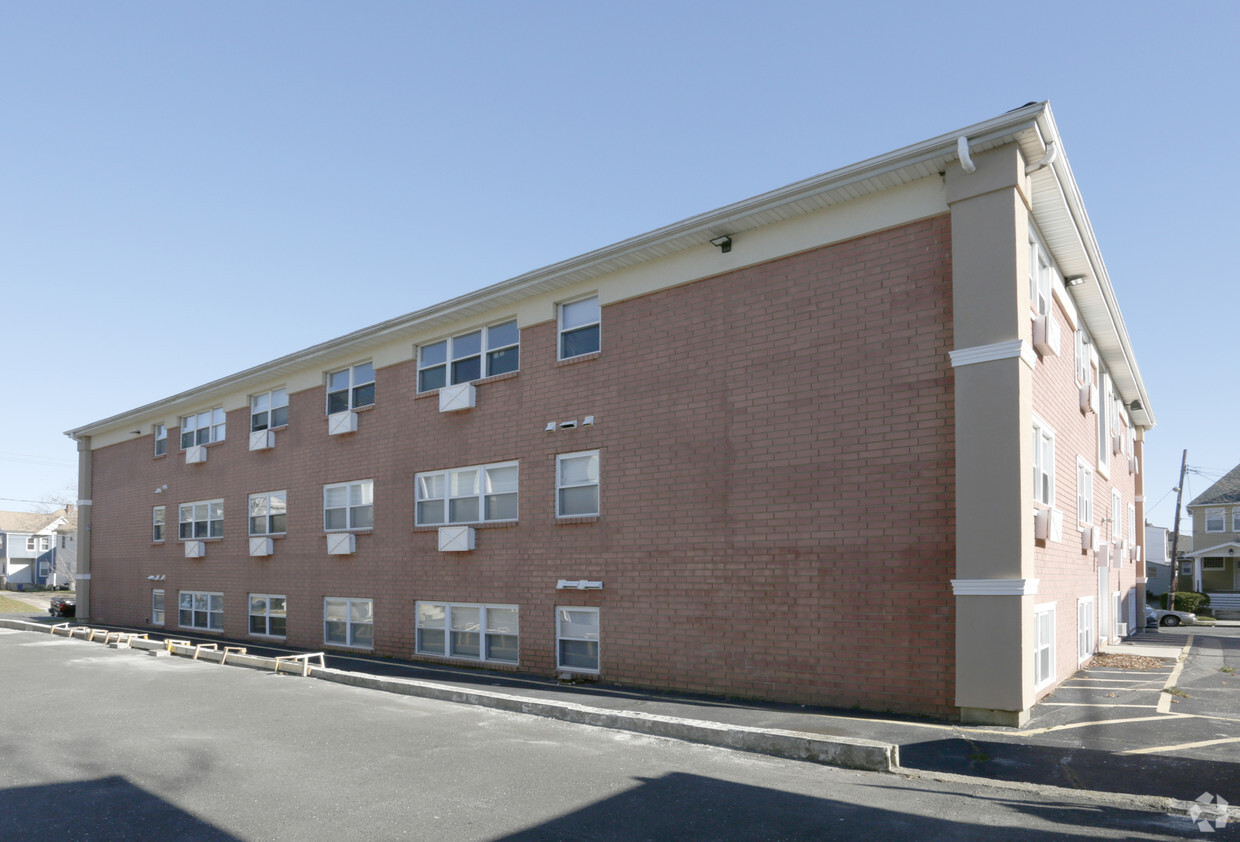 Building Photo - 400-402 4th Ave