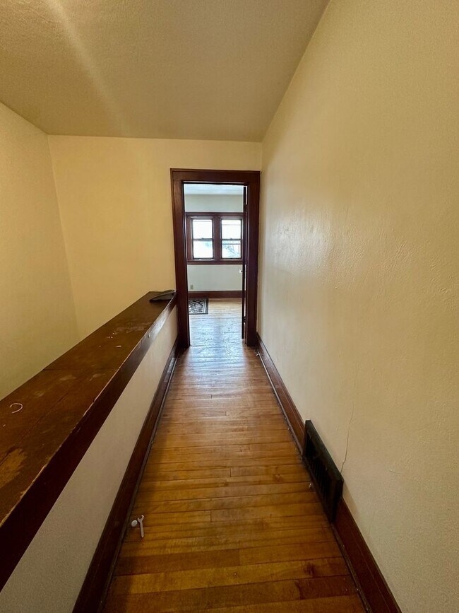 Foto del edificio - 733 S 6th Ave