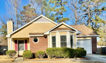 Building Photo - 1651 Kara Ct