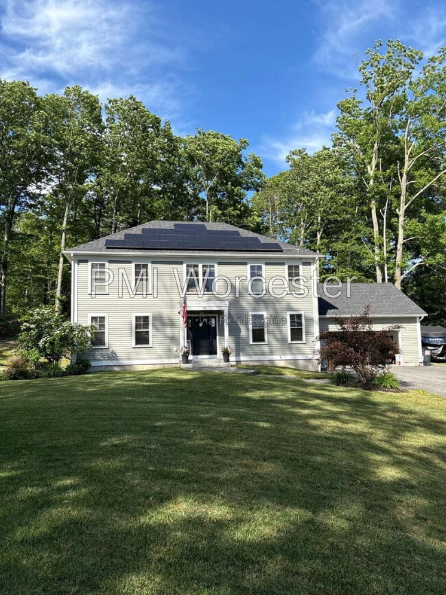 18 Lake Ave