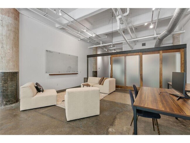 Foto del edificio - 700 N Washington Ave