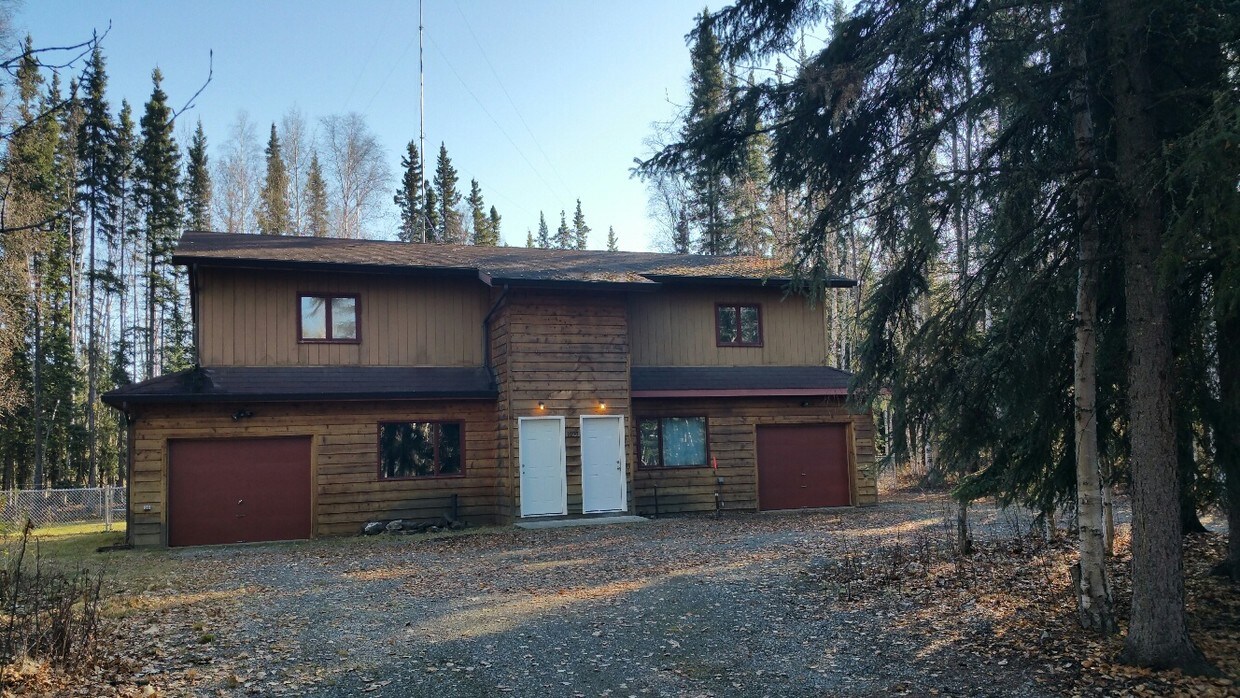 Primary Photo - 1990 Dixon Rd