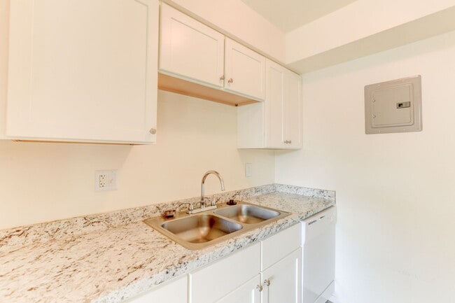 Foto del interior - "Don't Miss This: Year-End Pricing + Free Property-Billed Utilities Through May 2026!!