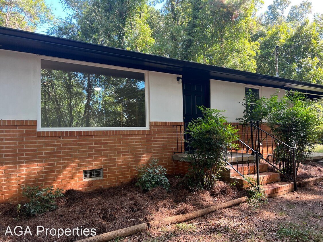 Primary Photo - 2 br, 1 bath House - 113 1/2 Whitehead Road
