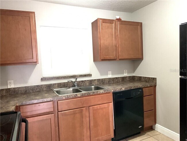 Foto del edificio - 923 Amber Rd