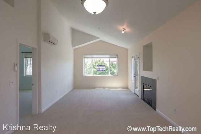 Building Photo - 2 br, 2 bath House - 635 NW Lost Springs T...