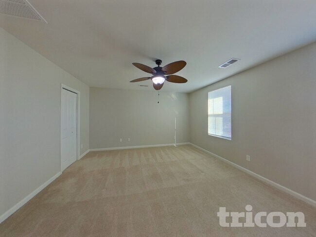 Foto del edificio - 415 Merus Dr