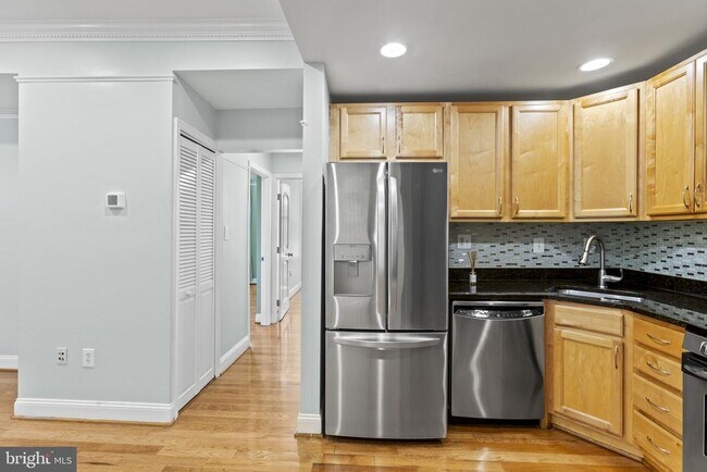 Foto del edificio - 1437 Spring Rd NW