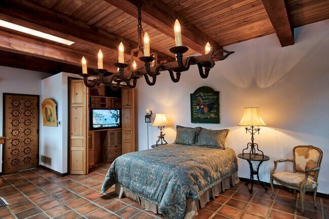 Foto del edificio - 432 Live Oak Dr