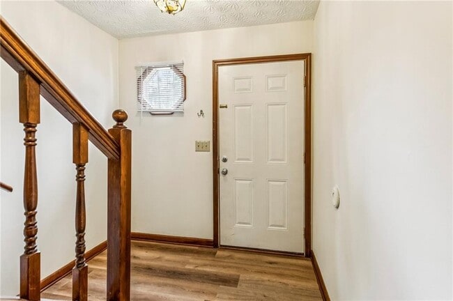 Foto del edificio - 1105 Booth Ct SW