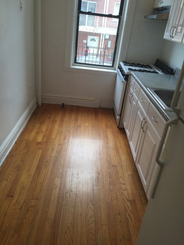 Primary Photo - 601 40th St