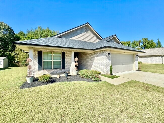 Foto del edificio - 8437 Grayce Dr