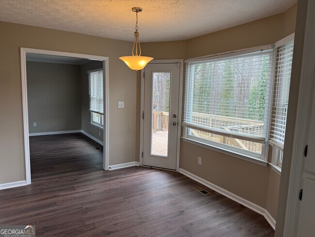 Foto del edificio - 2679 Foxglove Dr SW