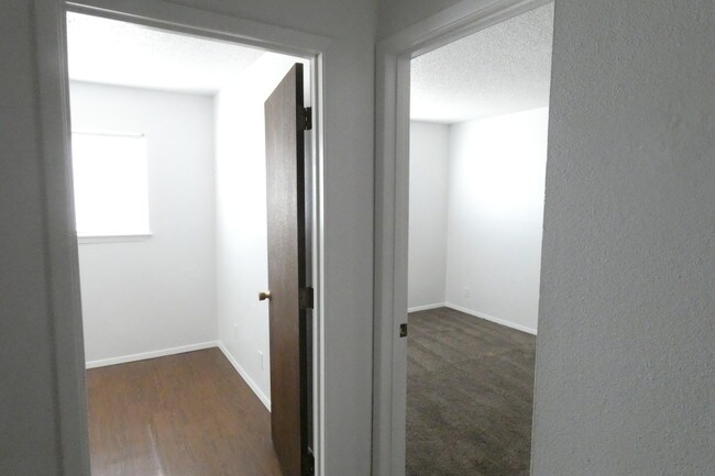 Foto del edificio - 2709 Leslie Rd