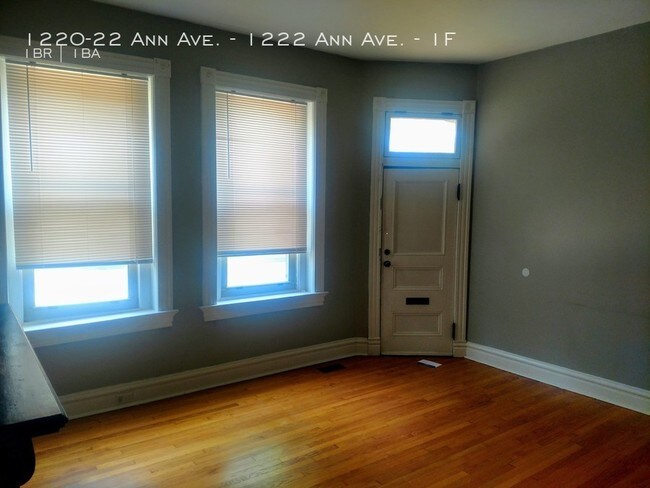 Foto del edificio - 1220 Ann Ave