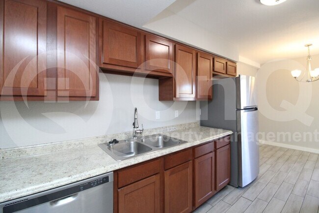 Building Photo - 1500 W Rio Salado Pkwy