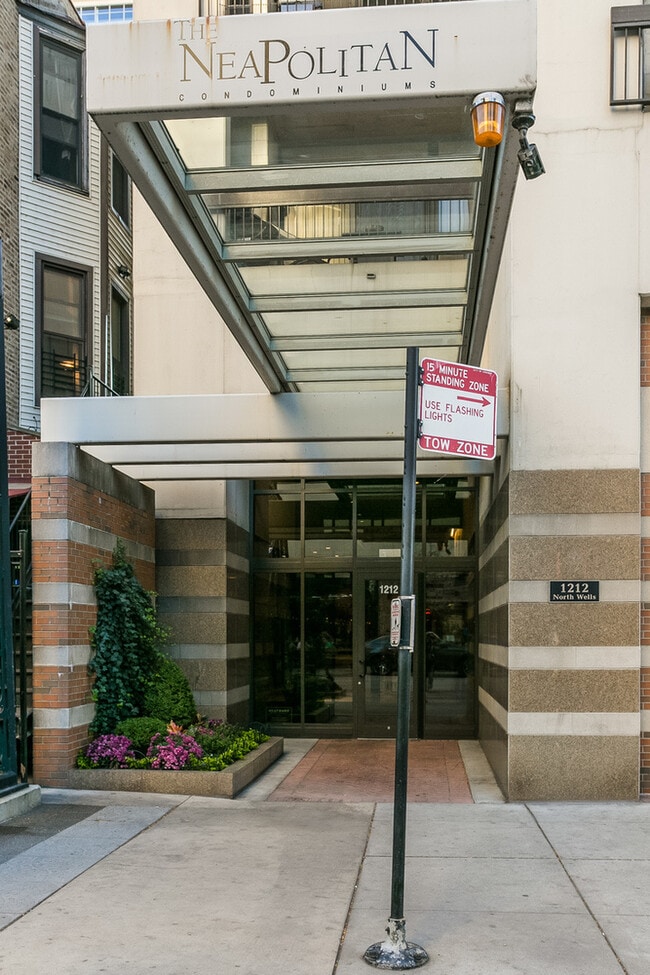 Building Photo - 1212 N Wells St