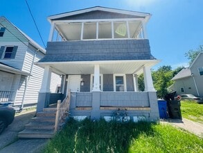 Building Photo - 3405 Roehl Ave