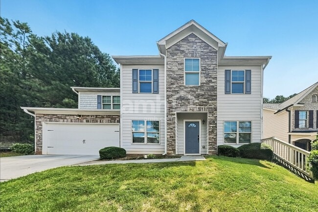 Building Photo - 2049 Greenfern Ct