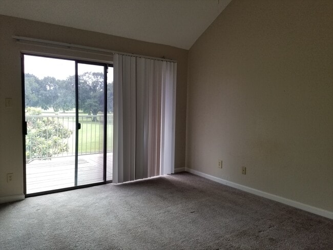 Building Photo - 8435 Sands Point Dr