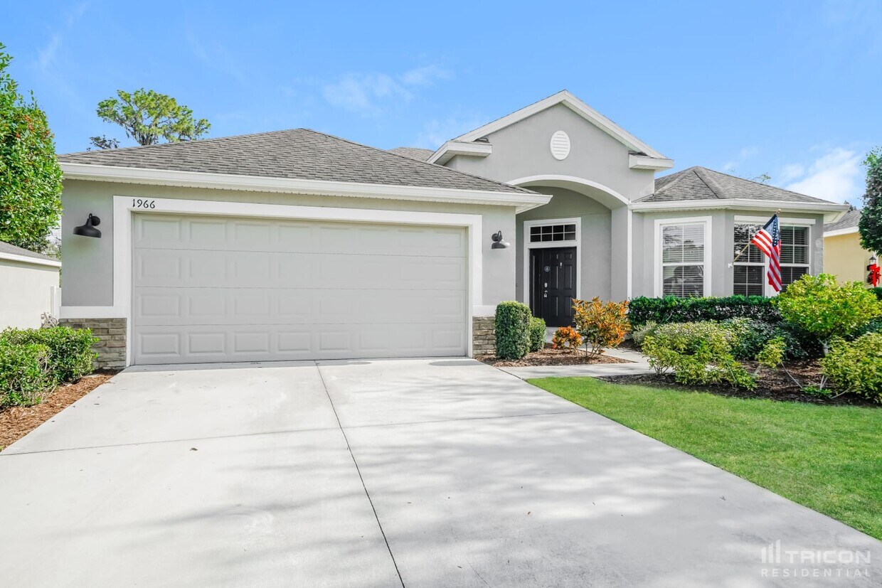 Foto principal - 1966 Wind Meadows Dr