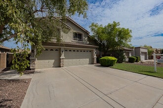 Building Photo - 12518 W Sells Dr