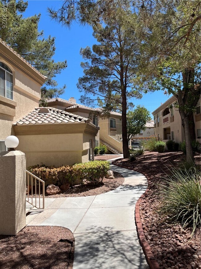 Foto del edificio - 7400 W Flamingo Rd