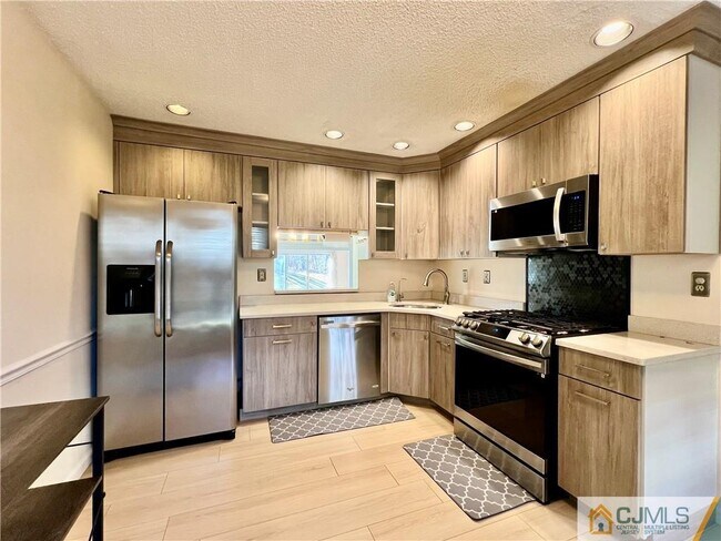 Foto del edificio - 908 Breckenridge Dr