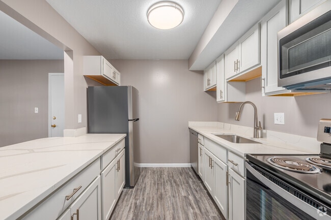 Interior Photo - Oxford Court