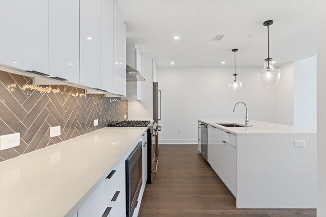 Building Photo - 2 Bed 2 Bath Apartment in West Midtown!