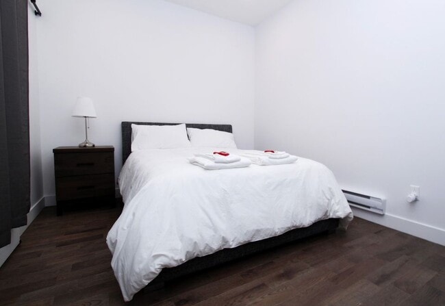 Building Photo - 3774 Rue De Bullion