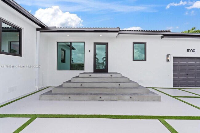 Foto del edificio - 8550 SW 28th St