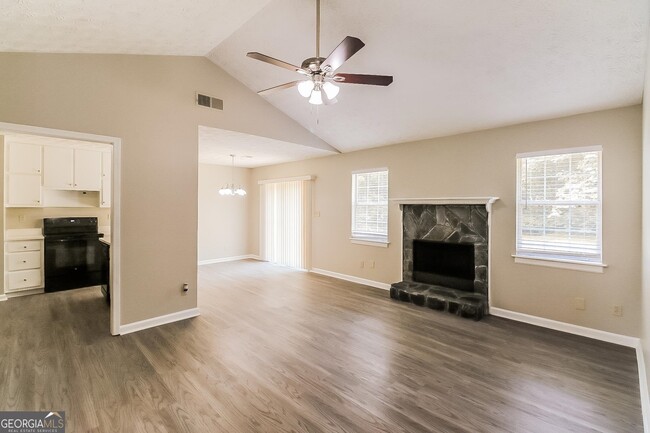 Foto del edificio - 155 Ingrams Ln