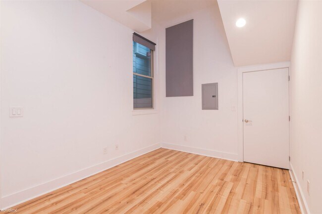 Foto del edificio - 1 br, 1 bath Triplex - 634 N 12TH ST Unit 1