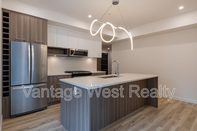 Building Photo - 630-630 Boynton Pl