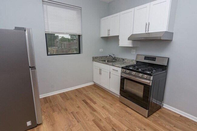 Foto del edificio - 71 E 56th St