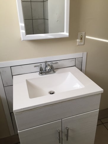 Bath - 2718 Mithra St